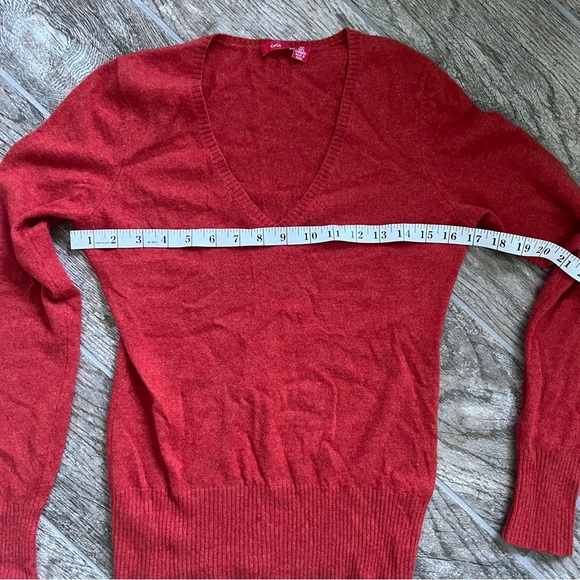 Cece 100% Cashmere Long Sleeved Sweater, V Neck, Orange, Women’s Medium - Picture 3 of 5